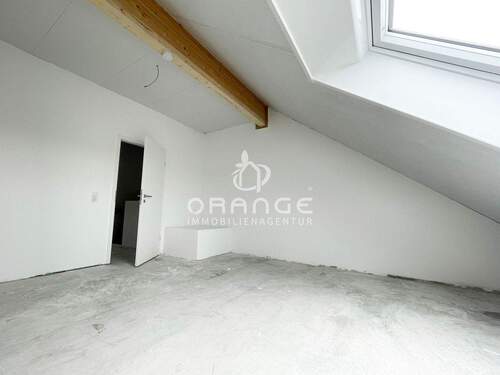 ...und sehr hell, vielleicht Ihr neues Büro? - 