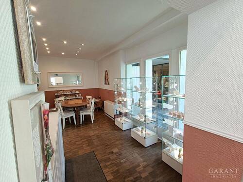 Verkaufsfläche - Gewerbeobjekt (Büro, Produktion, Verkauf) zur Miete in Reutlingen