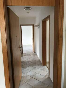 Flur - 3 Zimmer Etagenwohnung zur Miete in Waiblingen