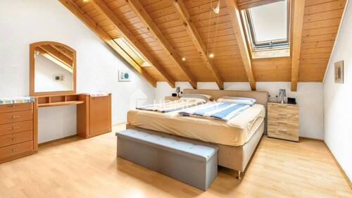 2. OG Schlafzimmer 1 - 