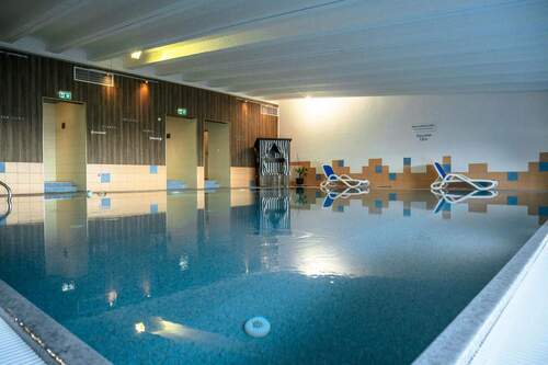 Hallenbad - 