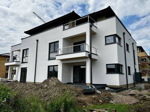 Außenansicht - 4 Zimmer Etagenwohnung zur Miete in Leopoldshöhe