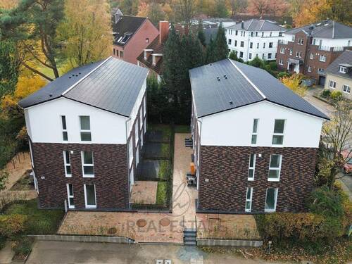 1.jpg - Erstbezug! Stilvolles Reihenhaus in begehrter Lage von Volksdorf