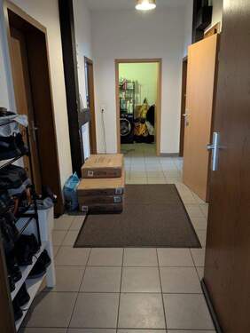 Flur/Abstellraum - 3 Zimmer Etagenwohnung zum Kaufen in Herne