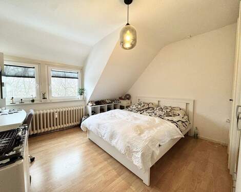 Schlafzimmer - 2 Zimmer Etagenwohnung zum Kaufen in Bremen