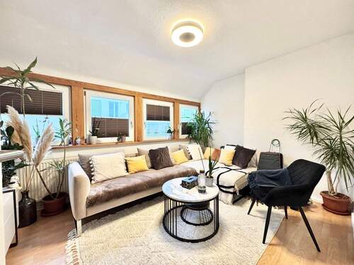 Wohnzimmer - 2 Zimmer Etagenwohnung in Bremen