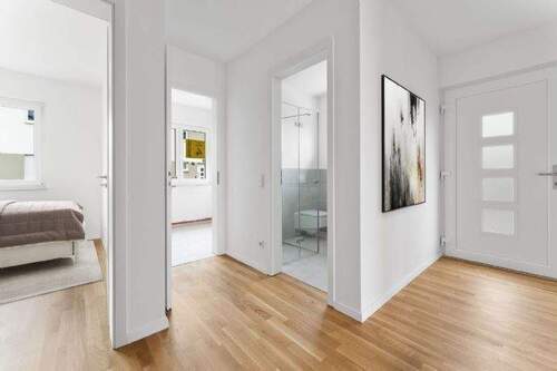 Eingangsbereich EG (keine Einrichtung enthalten) - 5 Zimmer Doppelhaushälfte in Bestensee