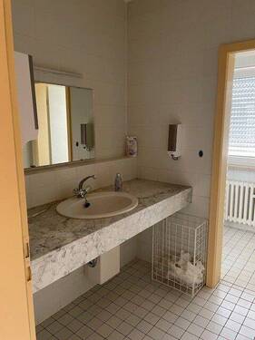 1. OG Waschtisch Toilettenvorraum - 