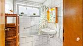 1. OG Badezimmer 1 - 