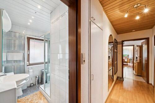 Badezimmer Erdgeschoss - 