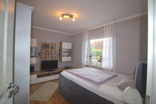 Zimmer 2 - 