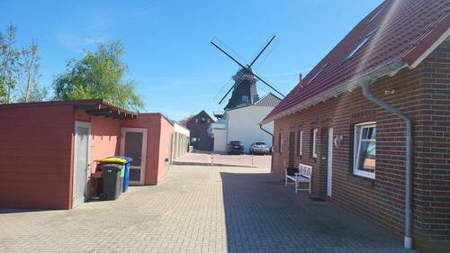 Rückansicht mit Blick auf die Mühle - 