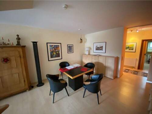 Essen/Wohnen - 2 Zimmer Etagenwohnung in Hemhofen