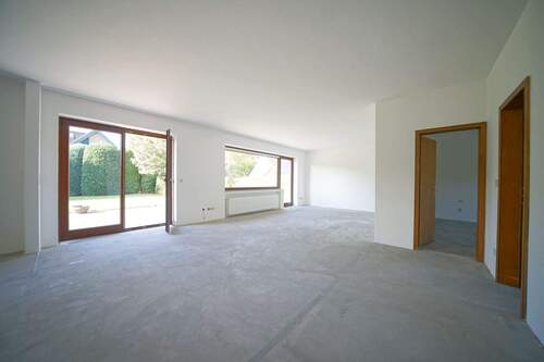 Wohn- und Esszimmer - 