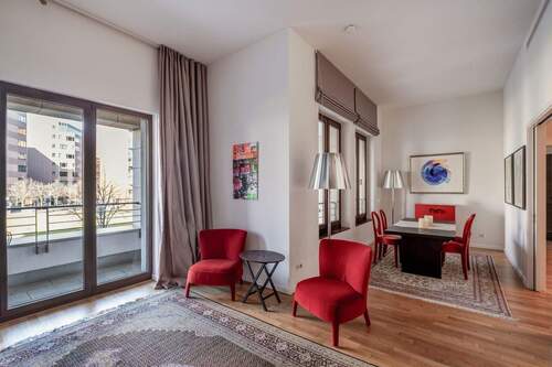 Weitere Ansicht Wohnbereich mit Blick in Essbereich - 