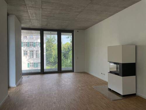 Wohnzimmer mit Kamin - 