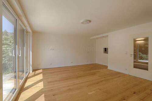 04_Wohnzimmer_EG - Reihenmittelhaus mit 139,00 m&sup2; in Grafing zur Miete