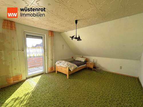DG_Schlafzimmer mit Balkon - 