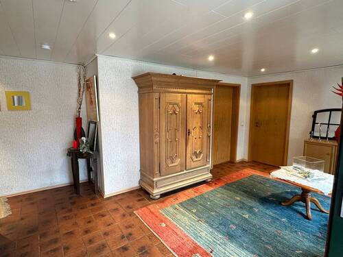 Flurbereich - 1 Zimmer Mehrfamilienhaus, Wohnhaus zum Kaufen in Rastede