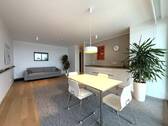 Wohn-/ Essbereich Ansicht I - 2 Zimmer Etagenwohnung zum Kaufen in Frankfurt am Main
