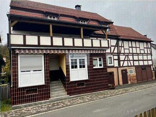 B-Straßenansicht 2 - Einfamilienhaus zum Kaufen in Bad Zwesten