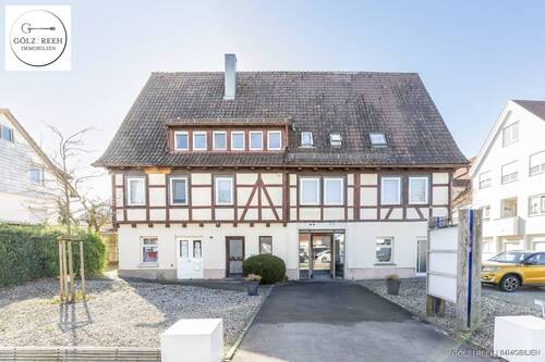 Ansicht - 8 Zimmer Mehrfamilienhaus, Wohnhaus in Aichwald
