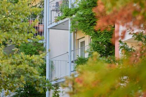 Hausansicht - 3 Zimmer Etagenwohnung zum Kaufen in München