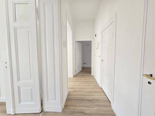 Flur - 3 Zimmer Etagenwohnung zur Miete in Magdeburg / Sudenburg