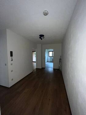Flur_1 - 3 Zimmer Etagenwohnung zur Miete in Radolfzell am Bodensee
