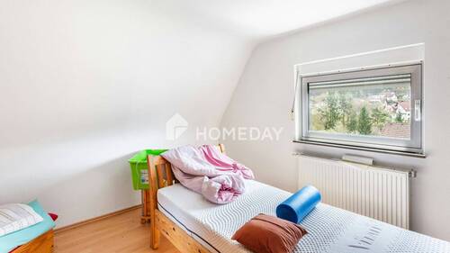 1. OG Schlafzimmer 2 1 - 