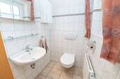 Gäste-WC - 4 Zimmer Einfamilienhaus in Engelschoff