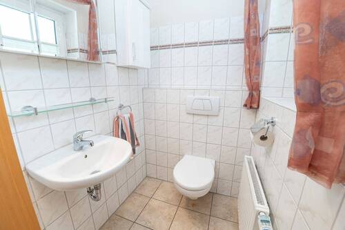 Gäste-WC - 4 Zimmer Einfamilienhaus in Engelschoff