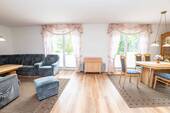 Wohn- und Esszimmer - 