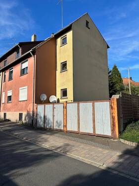 Straßenansicht - 3-Familienhaus in Baumholder mit viel Potential