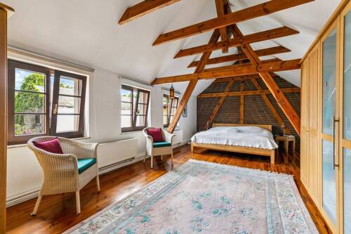 Vorderhaus OG - 7 Zimmer Mehrfamilienhaus, Wohnhaus in Werder (Havel)