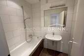 Badezimmer mit Wanne - 