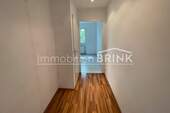 Durchganz zur Küche und WC - 