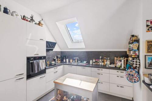 Küche im Dachgeschoss - 