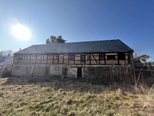 Blick auf Wohngebäude - 1 Zimmer Mehrfamilienhaus, Wohnhaus zum Kaufen in Dresden