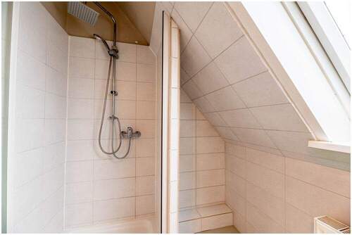 Duschbad im Dachgeschoss - 