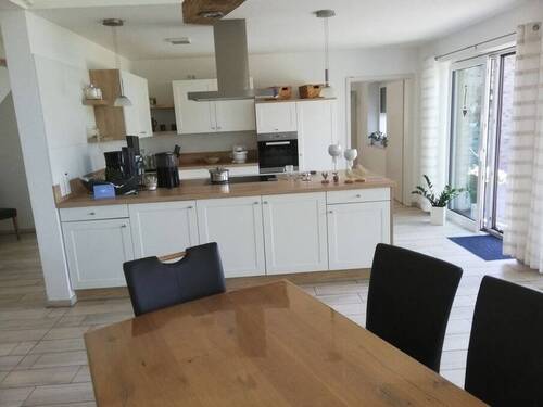 0afa7c53-d1cb-4fbc-8a0e-1f3be0907317.jpg - 