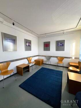 Wartezimmer - Büro mit 140,00 m² in Schorndorf zum Kaufen