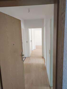 Eingangsbereich - 4 Zimmer Etagenwohnung zur Miete in Burg