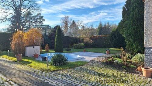 Gartenansicht mit Swimmingpool - 4 Zimmer Einfamilienhaus zum Kaufen in Bergfelde