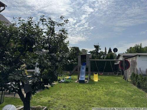 Spielfläche im Garten - 