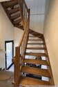 Eingangsbereich und Treppenhaus - 