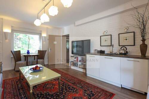 mit kleiner Küchenzeile - 