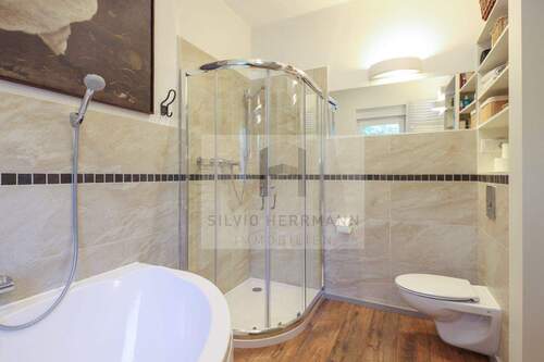 2. Badezimmer im Erdgeschoss - 