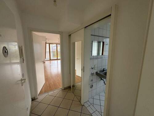 Vorraum - 4 Zimmer Etagenwohnung in Berlin