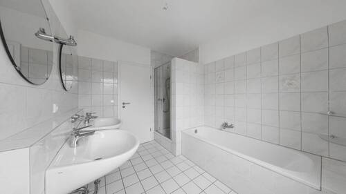 Badezimmer - Etagenwohnung mit 105,00 m&sup2; in Dünsen zum Kaufen